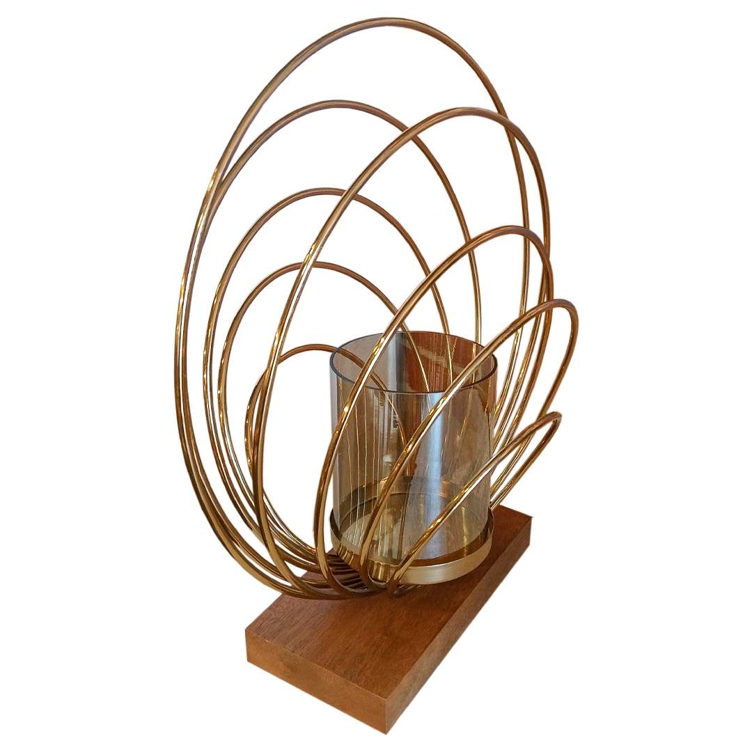 Candelabro de Metal y Madera Dorado - Image 2